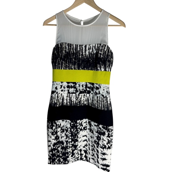 BCBG Max Azria Tara Printed Color Block Print Black/White/Green Dress Sz 4 - Picture 2 of 9